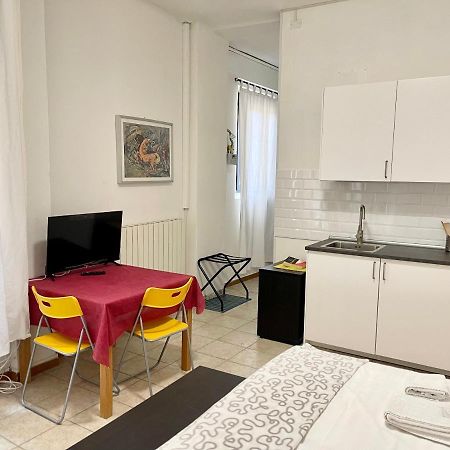 1-Tourist House Bologna-Cefalonia - Self Check-In ภายนอก รูปภาพ